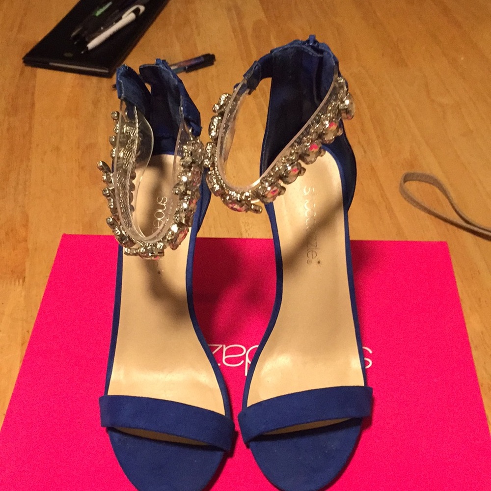 Stilettos size 6.5!